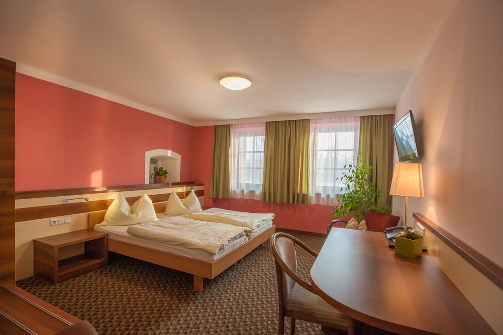 Wirtshaus Gruber Weitenegg Emmersdorf an der Donau Room photo